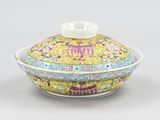 chinese porcelain bowl with lid and cover, 20th century