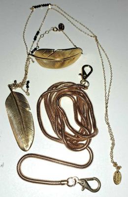 8 / Lot d'un collier et d'un bracelet assortis L'ATELIE…