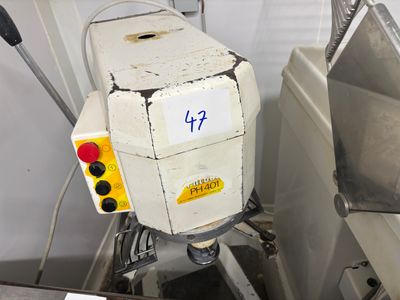 une image représentant une machine sur laquelle figure un numéro à l'arrière