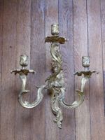 PAIRE D'APPLIQUES à trois bras de lumière en bronze ciselé e… (photo 2)