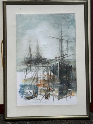 une photo d'une photo d'un bateau dans l'eau