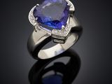 a blue sapphire and diamond ring
