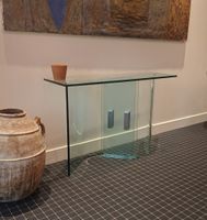 Console en verre avec attaches en métal chromé (photo 2)