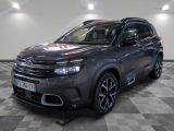 le nouveau suv de citrole est garé dans une salle d'exposition