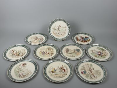 six assiettes ornées de motifs variés représentant des personnes et des animaux