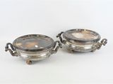 paire de plats plaqués argent avec poignées