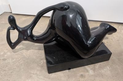 Ecole du XXème siècle "Femme alanguie" - Photo 1