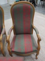 Paire de fauteuils Voltaire recouverts d'un tissu vert et ro… (photo 2)
