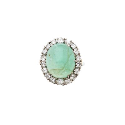 Bague en or gris 18k (750e) et platine, ornée d'un cabochon …