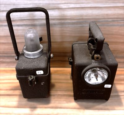 2 Lampe WONDER Type « AGRAL » et type « TIFON » H22 et 27 au…