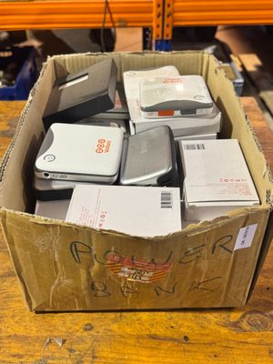 LOT BATTERIES PORTABLES MARQUES DIVERSES - Photo 1