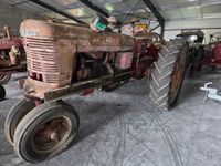 Tracteur agricole MC CORMICK. Modèle FARMALL H. (photo 3)