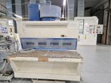 une image représentant une machine dans une usine où se trouvent de nombreux équipements