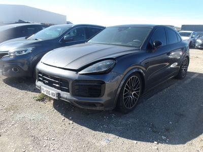 PORSCHE CAYENNE E HYBRID NON ROULANT - Genre : VP - Carrosse… - Photo 1