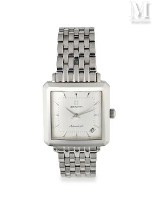 une image d'un gros plan d'une montre-bracelet sur un fond blanc