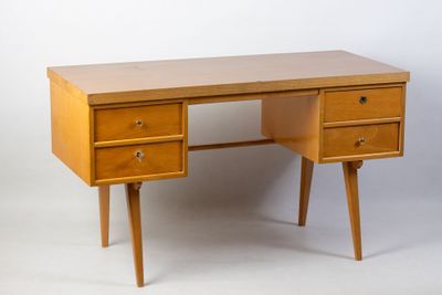Horn LIPPE (XX-XXI ème) Bureau plat à deux pieds compas accu…