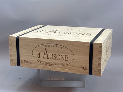 une image représentant une boîte en bois posée sur une table