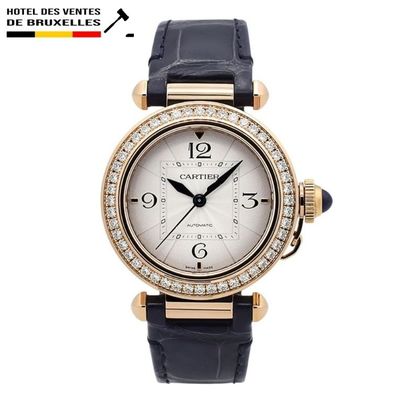 Montre Cartier pour femme en or rose 18 carats et diamants