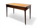 image d'une table avec un plateau en bois sur fond blanc