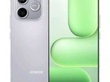 l'avant et l'arrière d'un iPhone 11 blanc sur fond vert