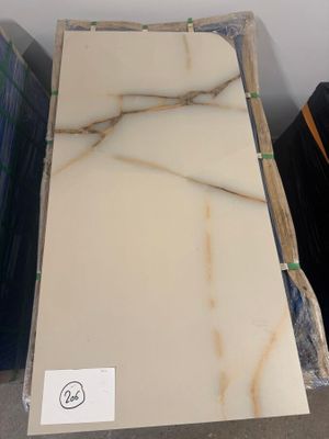 marble slabs are stacked on top of each other in a room