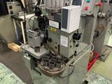 l'image d'une machine installée dans une pièce