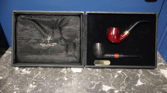 Jean Lacroix, Maître pipier à St Claude : coffret de deux pipes 