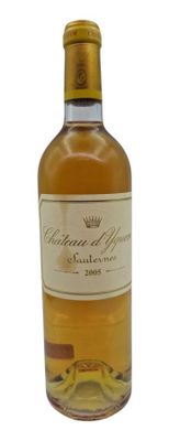 une image représentant une bouteille de vin posée sur une table