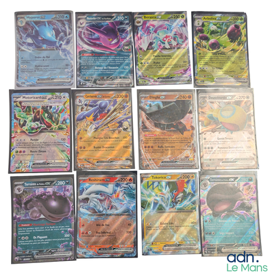 plusieurs types de cartes pokemon sur la table