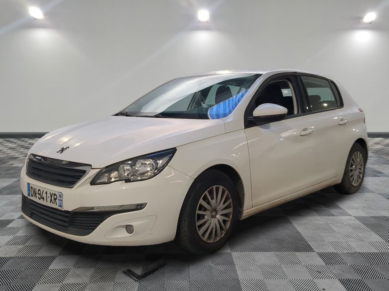 Peugeot 308 1.2 PureTech 82ch BVM5 Access - Injection à remplacer