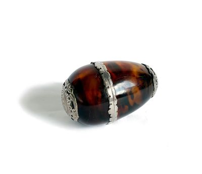 an image of a brown and black ring with a silver band