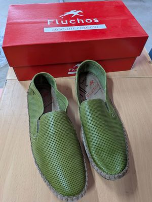 Paire de chaussures de marque FLUCHOS