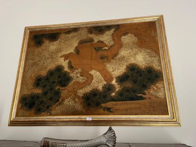 une photo d'un tableau accroché au mur