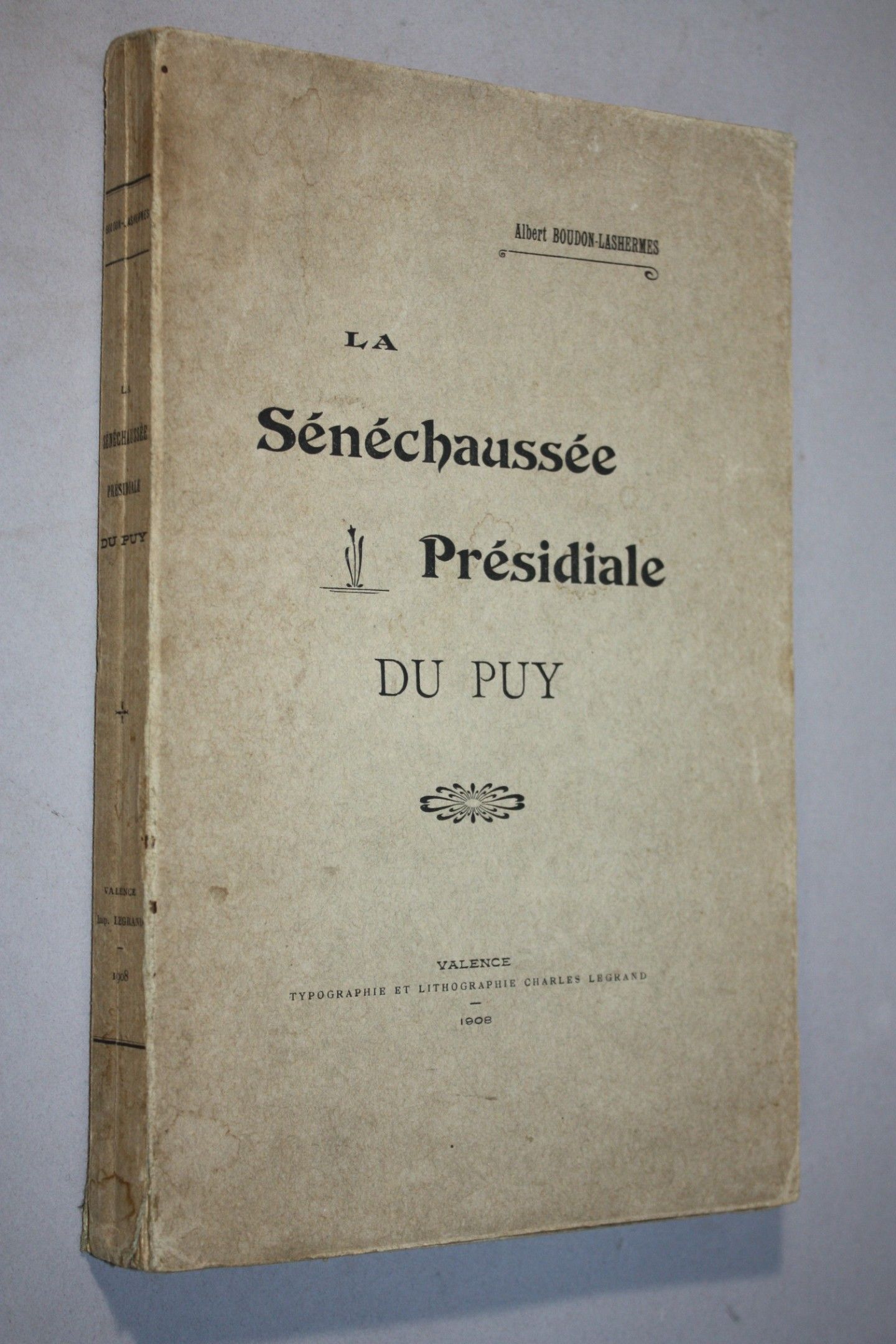 Objets d'art & Curiosités