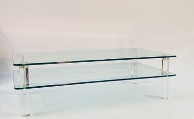 Table basse quadrangulaire à montants en altuglas, double ta…