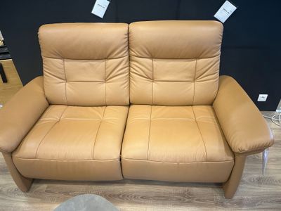 Un canapé cuir marron MOBILIER DE FRANCE modèle Mary 188x102…