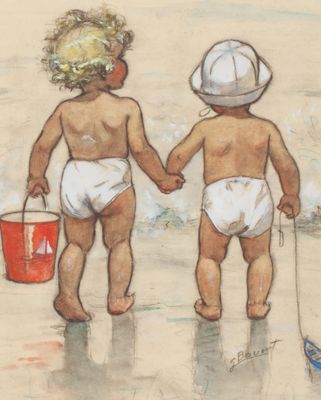 deux enfants en couches se tenant la main sur la plage