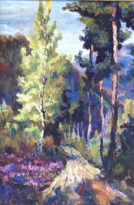 tableau représentant une scène forestière avec des arbres et des fleurs au premier plan et une montagne à l'arrière-plan