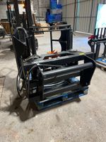 PINCE A BALLE POUR CHARIOT ELEVATEUR (photo 3)