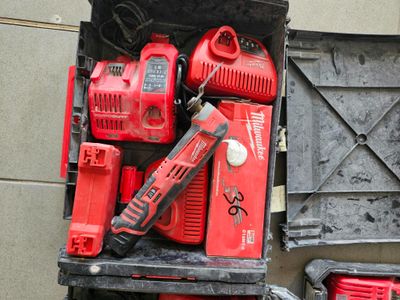 une boîte d'outils empilés les uns sur les autres