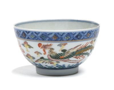 CHINE BOL sur petit talon en porcelaine émaillée polychrome … - Photo 1