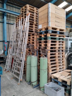 Environ 94 Palettes - Photo 1