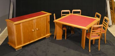 Mobilier de salle à manger en bois blond et skaï rouge compr…