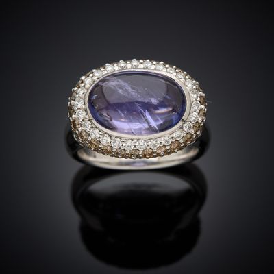an oval tanzanite and diamond ring
