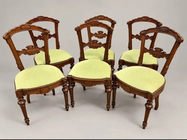 Suite de 6 chaises en acajou à dossier ajouré, époque fin XI…