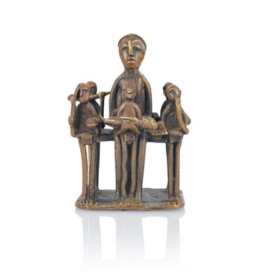 ART AFRICAIN Petit groupe sculpté en bronze à patine mordoré…