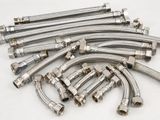 a lot of hoses that are on a table