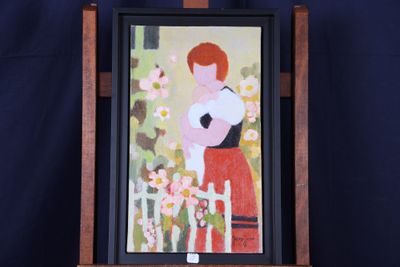 un tableau représentant une femme en robe rouge posée sur un chevalet