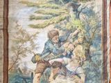 un vieux livre sur lequel figure la peinture d'un homme à cheval