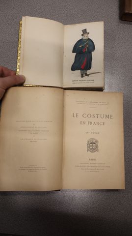 Fashion Plates 1827-1837, ; « le costume en France » Ary Renan